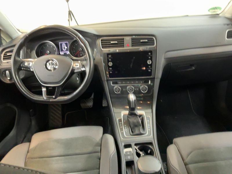 Volkswagen Golf VII 1.5 TGI Comfortline BlueMotion Tech — zdjęcie 12