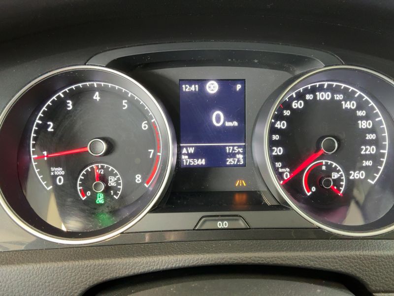 Volkswagen Golf VII 1.5 TGI Comfortline BlueMotion Tech — zdjęcie 13