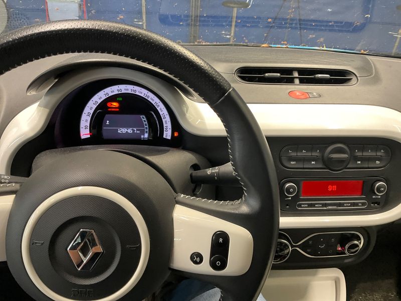 Renault Twingo 0.9 Energy Zen — zdjęcie 4