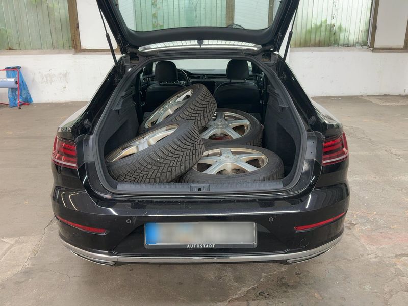 Volkswagen Arteon 2.0 TDI R-Line — zdjęcie 10