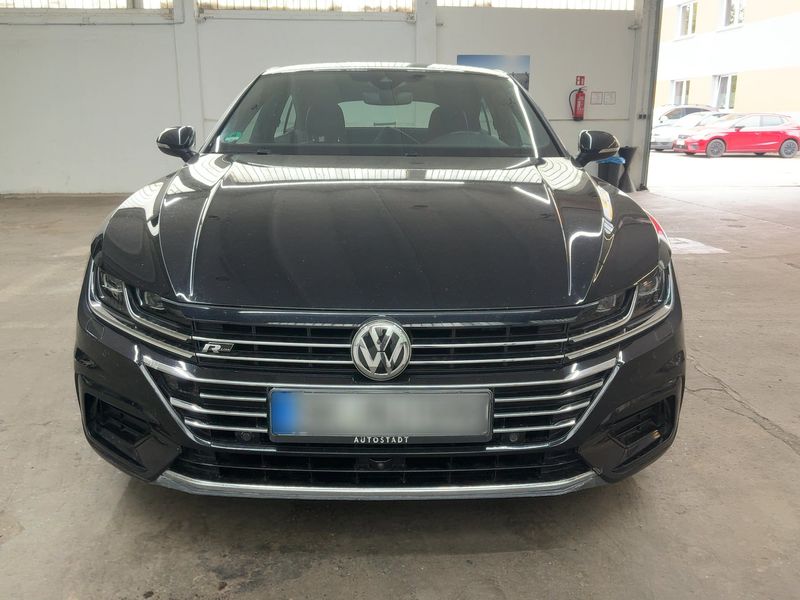 Volkswagen Arteon 2.0 TDI R-Line — zdjęcie 9