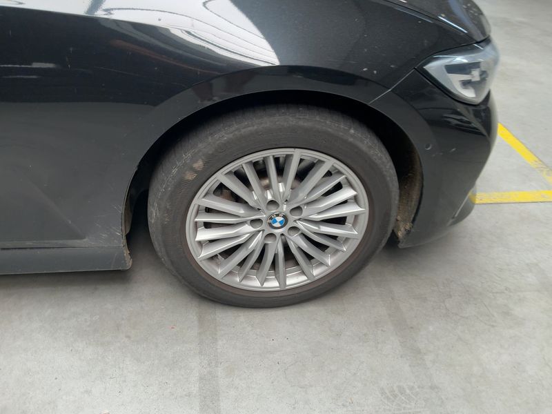 BMW 3er 330e Luxury Line 2021 – снимка 11