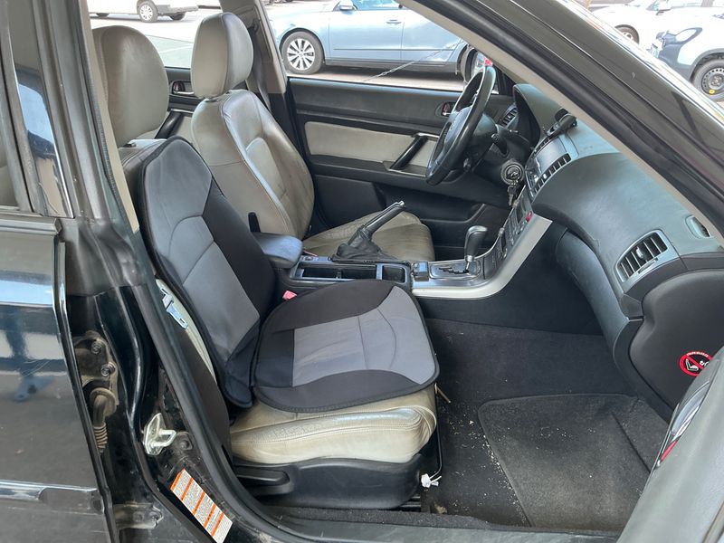 Subaru Legacy 2.5 — zdjęcie 3