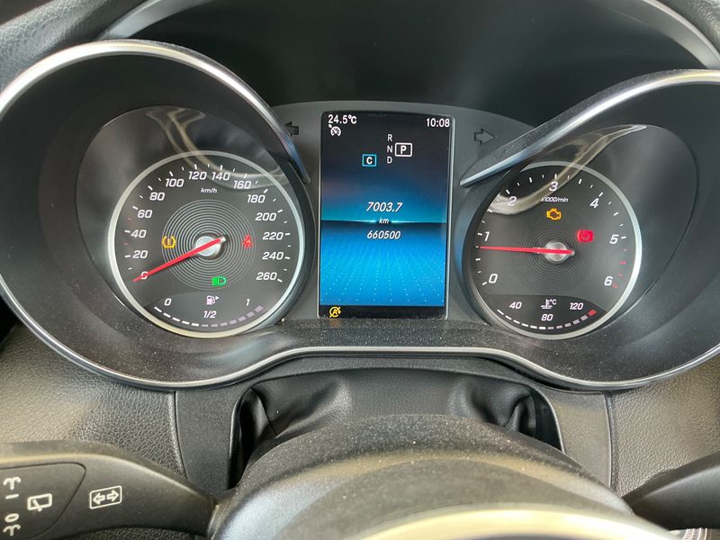 Mercedes-Benz C-Klasse C 200 d T Avantgarde — zdjęcie 13