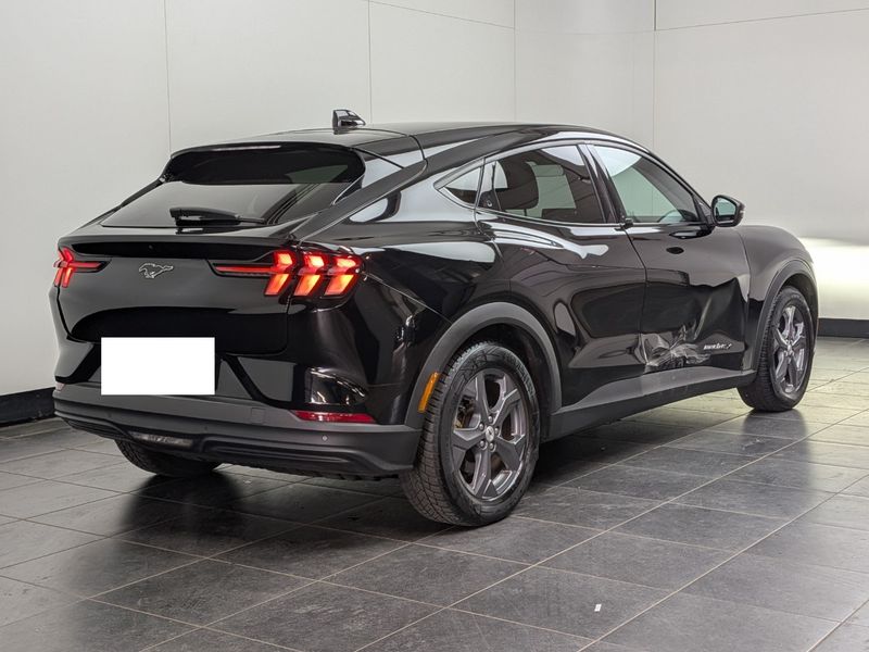Ford Mustang Mach-E electric drive 216 kW — zdjęcie 3