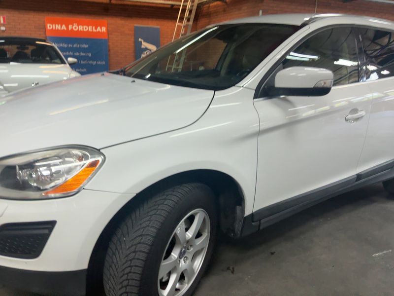 Volvo XC60 2.0 DRIVe Summum 2011 – снимка 2