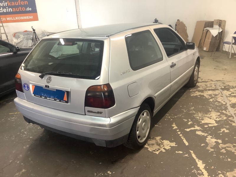 Volkswagen Golf III 1.8 Joker — zdjęcie 2