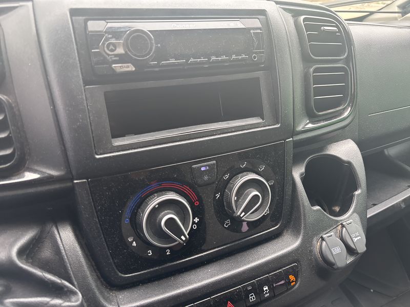 Fiat Ducato 2.2 M-Jet 30 Flachdach verblecht — zdjęcie 13