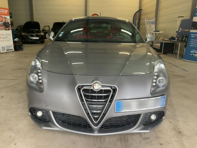 Alfa Romeo Giulietta 1.8 Turbo Quadrifoglio Verde — zdjęcie 9