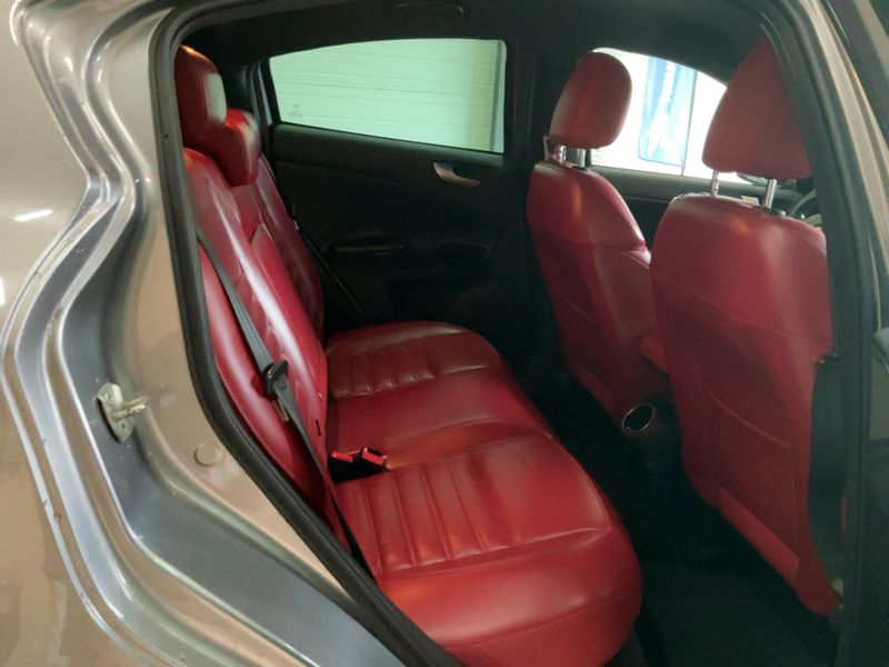 Alfa Romeo Giulietta 1.8 Turbo Quadrifoglio Verde — zdjęcie 14