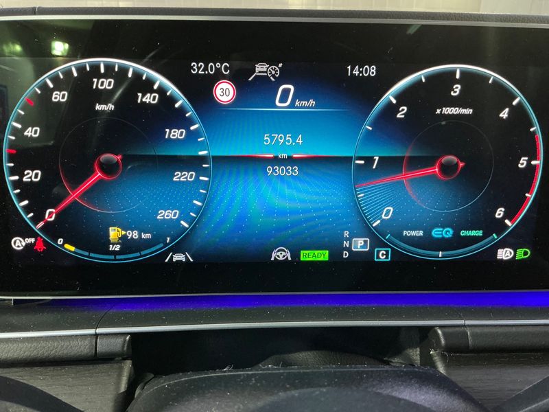 Mercedes-Benz GLE-Klasse GLE 300 d Mild-Hybrid 4Matic AMG Line — zdjęcie 13