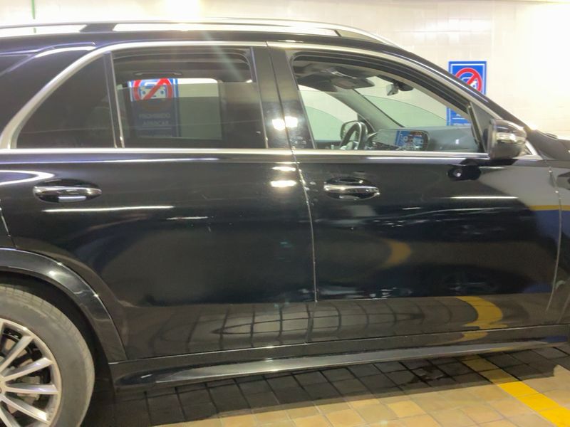 Mercedes-Benz GLE-Klasse GLE 300 d Mild-Hybrid 4Matic AMG Line — zdjęcie 7
