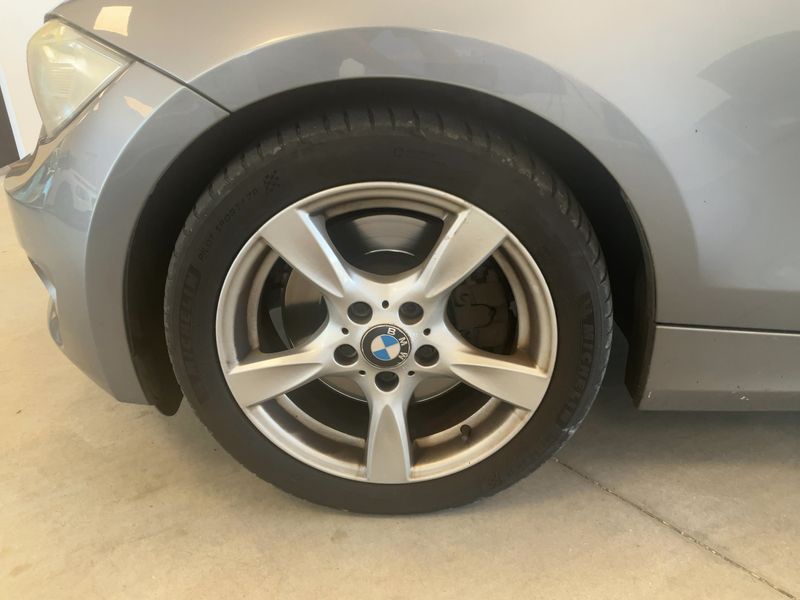 BMW 1er 123d Confort 2012 – снимка 3