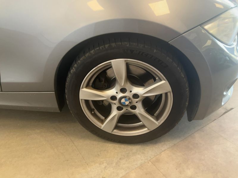 BMW 1er 123d Confort 2012 – снимка 11