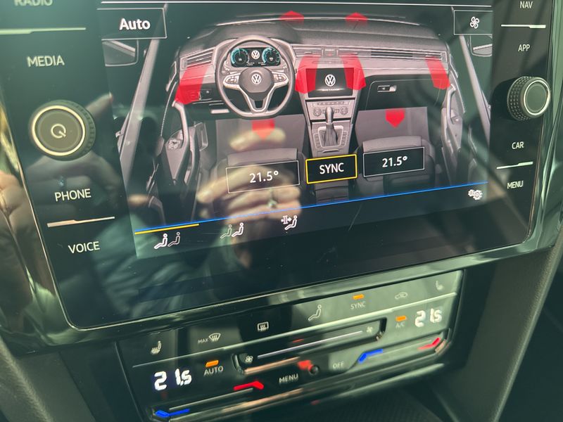 Volkswagen Passat 2.0 TDI Business — zdjęcie 21