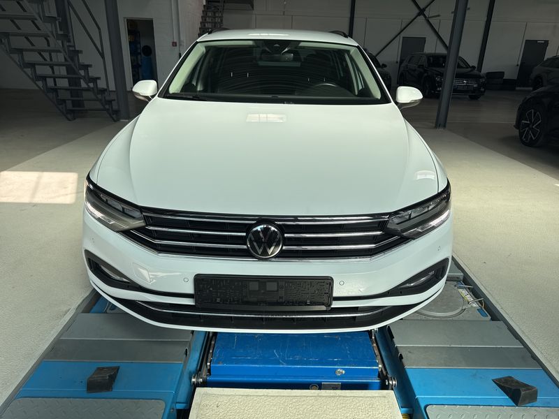 Volkswagen Passat 2.0 TDI Business — zdjęcie 7