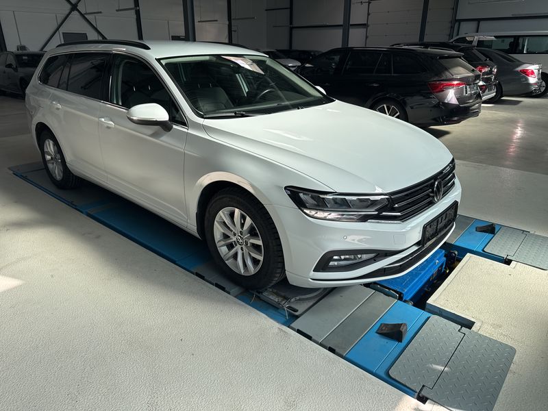 Volkswagen Passat 2.0 TDI Business — zdjęcie 6