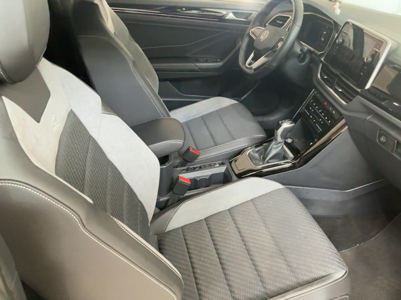 Volkswagen T-Roc 1.5 TSI ACT R-Line — zdjęcie 11