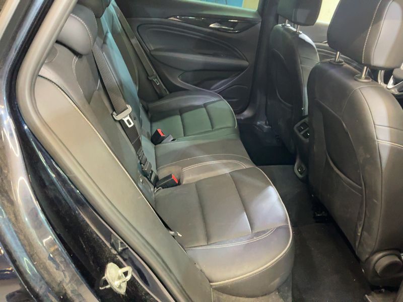 Opel Insignia Sports Tourer 2.0 CDTI Dynamic — zdjęcie 14