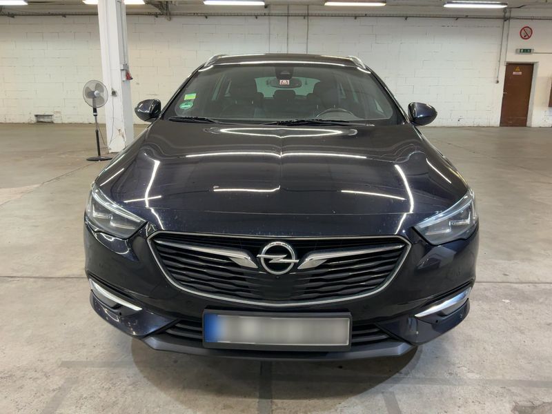 Opel Insignia Sports Tourer 2.0 CDTI Dynamic — zdjęcie 9