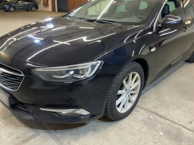 Opel Insignia Sports Tourer 2.0 CDTI Dynamic — zdjęcie 2