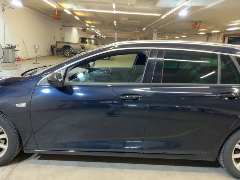 Opel Insignia Sports Tourer 2.0 CDTI Dynamic — zdjęcie 4