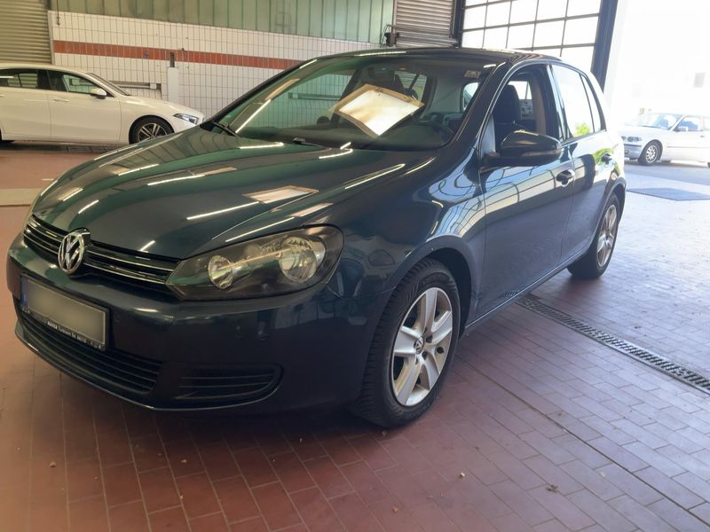 Volkswagen Golf VI 1.6 TDI Comfortline