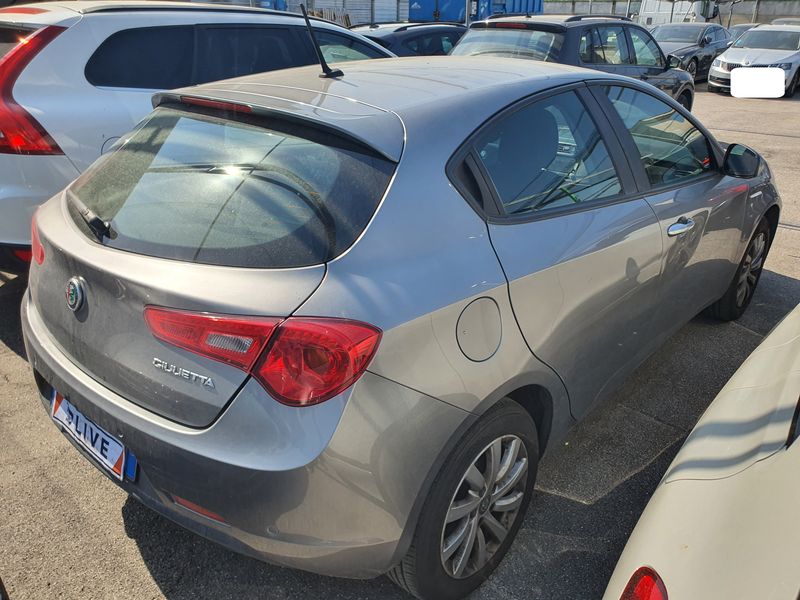 Alfa Romeo Giulietta 1.6 JTD Basis — zdjęcie 5