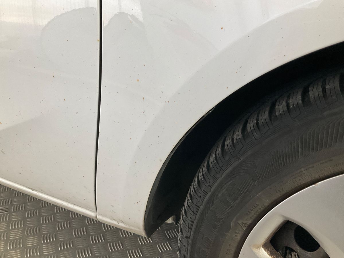 Opel Corsa 2015 — photo 25