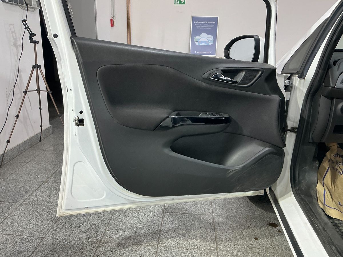 Opel Corsa 2015 — photo 30