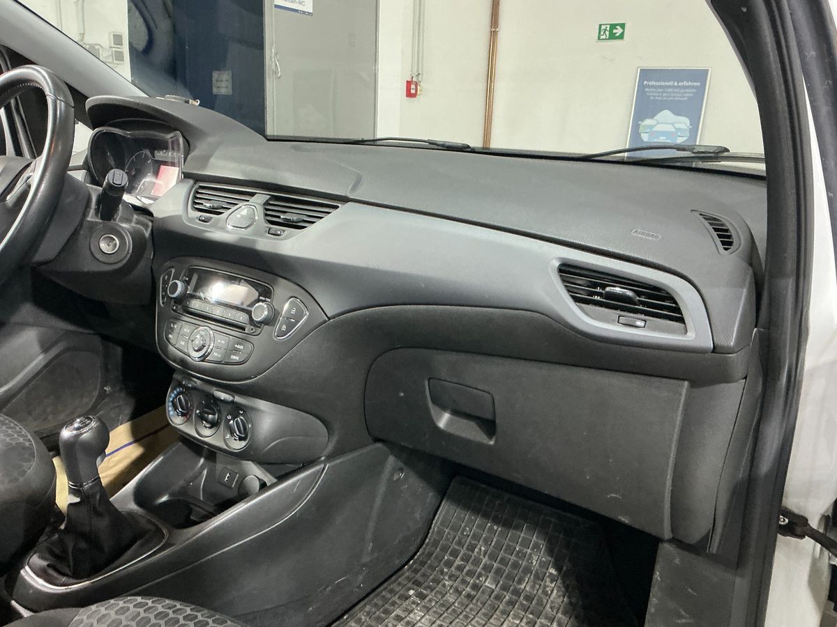 Opel Corsa 2015 — photo 35