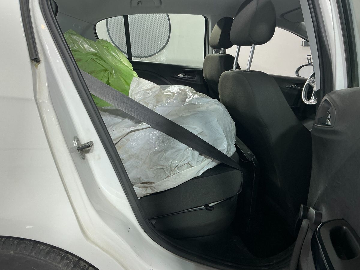 Opel Corsa 2015 — photo 41