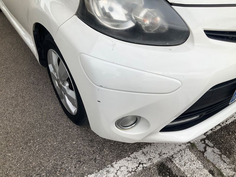 Toyota Aygo 1.0 City 2013 – снимка 32