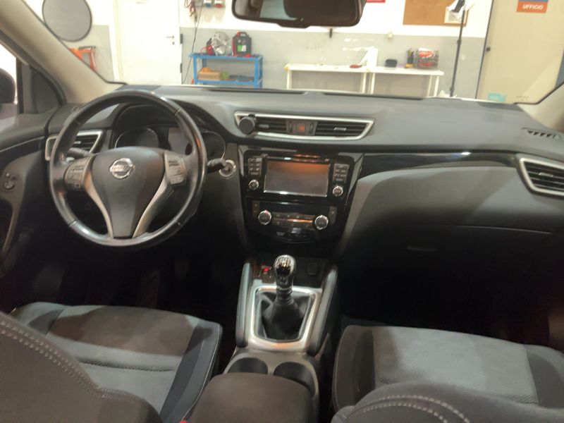 Nissan Qashqai 1.5 Turbodiesel 360 — zdjęcie 12