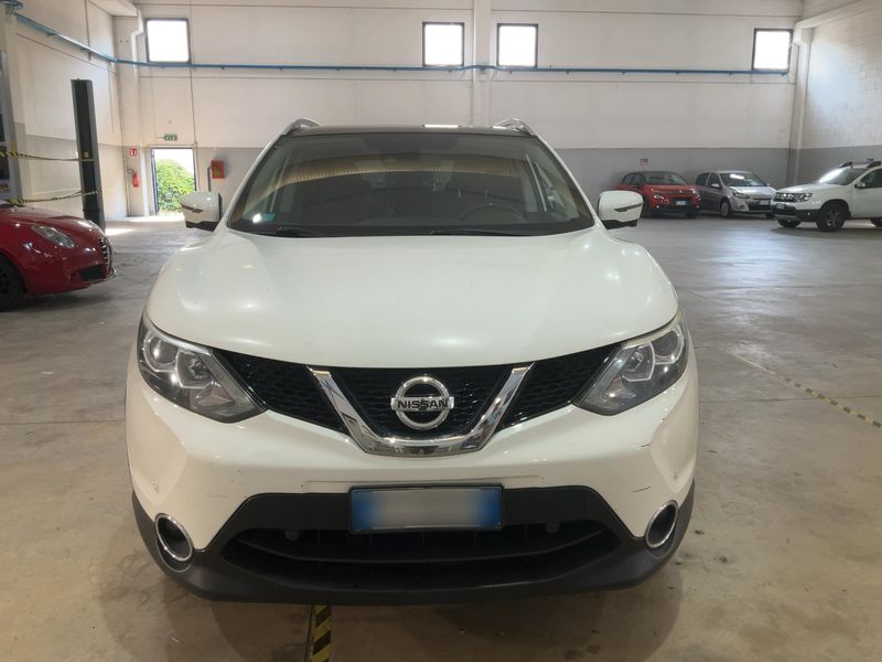 Nissan Qashqai 1.5 Turbodiesel 360 — zdjęcie 9