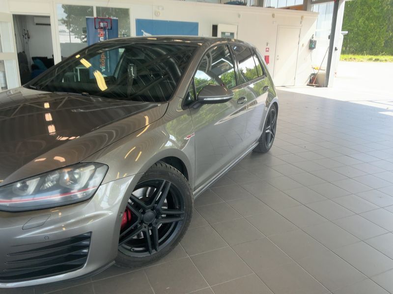 Volkswagen Golf VII 2.0 TFSI GTI "Performance" BlueMotion Tech — zdjęcie 2