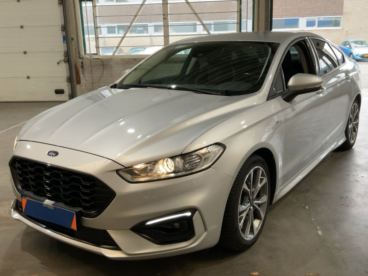 Ford Mondeo 2021