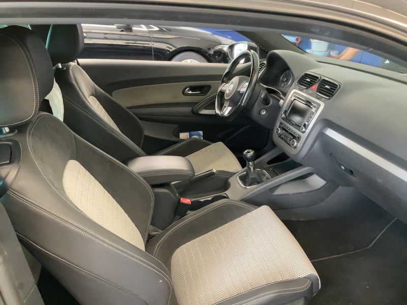 Volkswagen Scirocco 1.4 TSI — zdjęcie 11