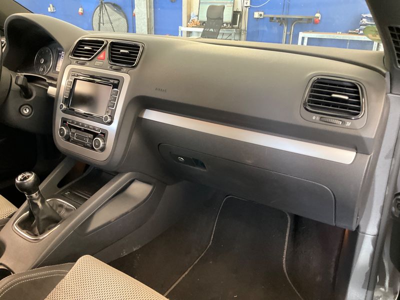 Volkswagen Scirocco 1.4 TSI 2010 – снимка 23