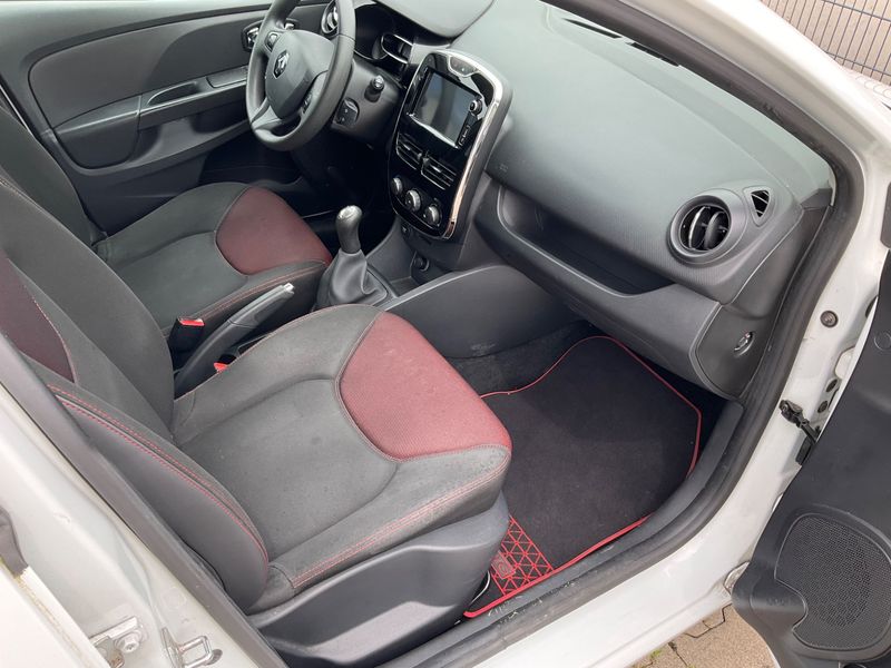 Renault Clio 1.5 dCi Expression — zdjęcie 3