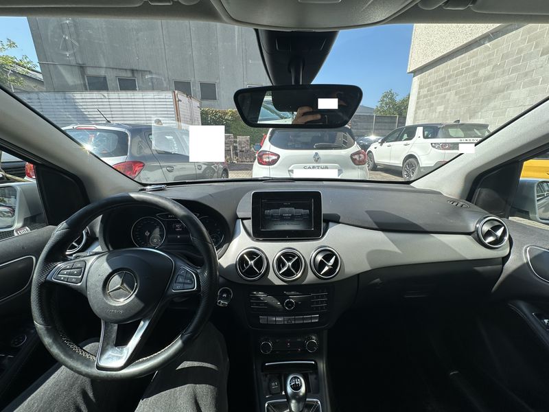 Mercedes-Benz B-Klasse B 180 CDI AMG Sport — zdjęcie 11