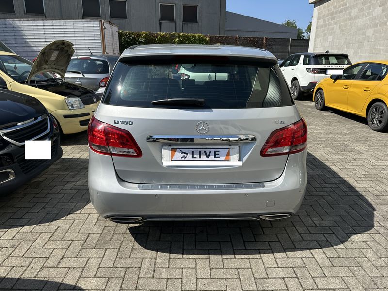 Mercedes-Benz B-Klasse B 180 CDI AMG Sport — zdjęcie 4