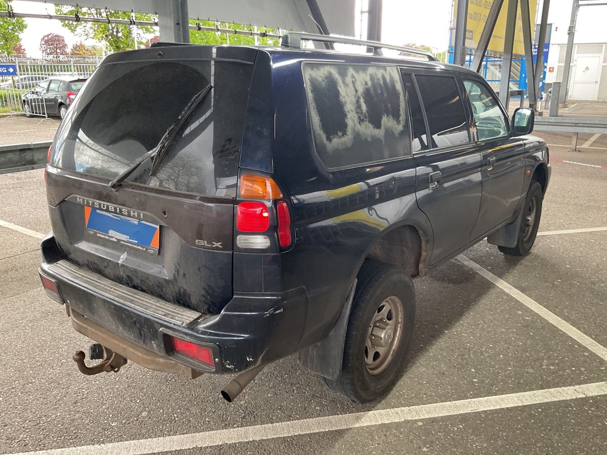 Mitsubishi Pajero 2.5 Turbodiesel 2500 GL Young 5-türig