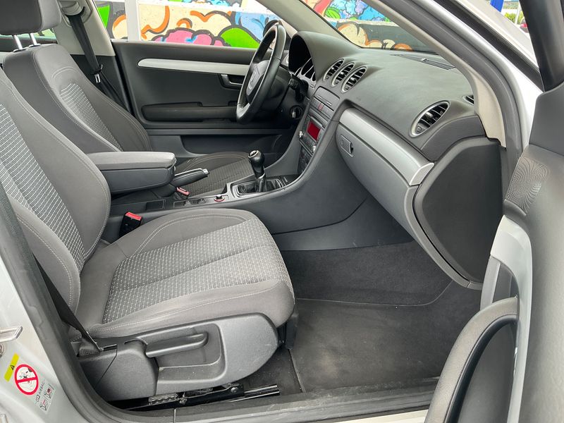 Seat Exeo 2.0 TDI Style — zdjęcie 3