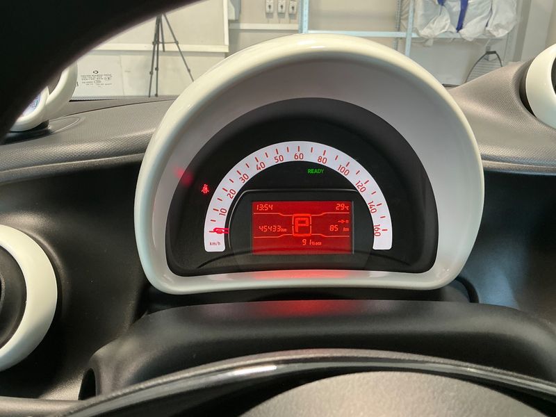 Smart fortwo electric drive 60 kW Standard 2019 – снимка 18