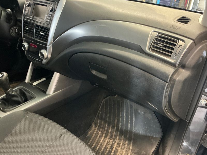 Subaru Forester 2.0 X Classic 2012 – снимка 40