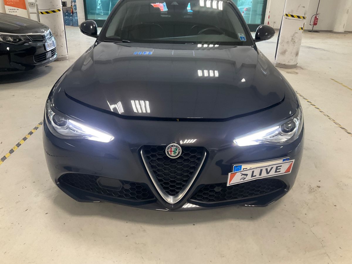 Alfa Romeo 2018 — photo 26