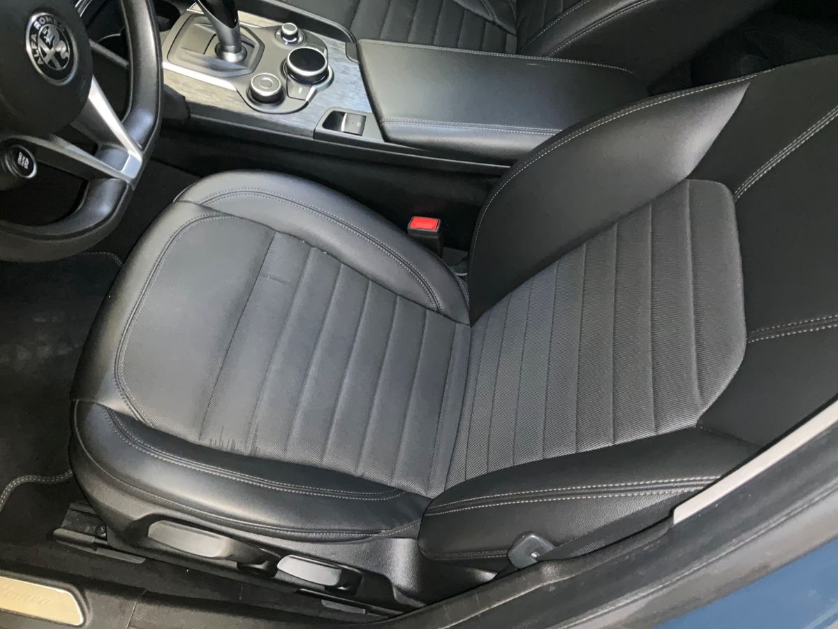 Alfa Romeo 2018 — photo 31