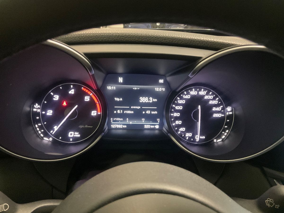 Alfa Romeo 2018 — photo 19