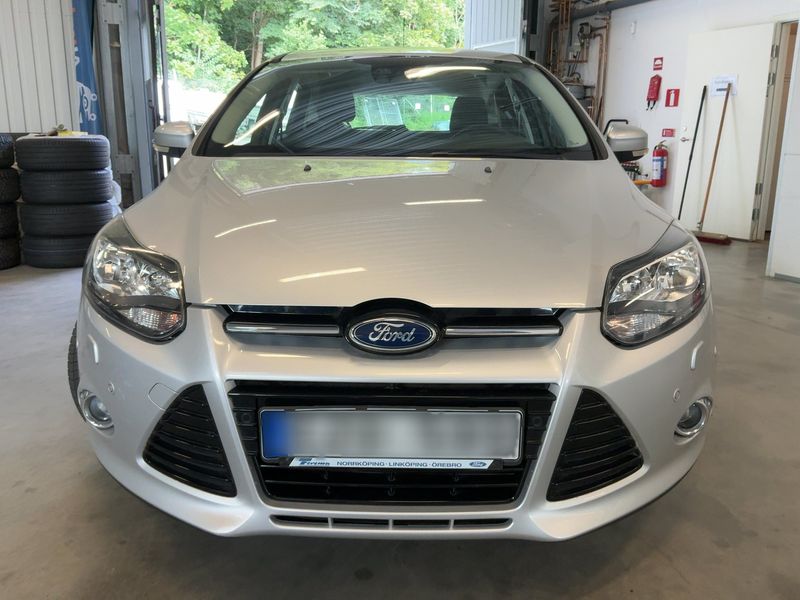 Ford Focus 1.6 TDCi Titanium — zdjęcie 9
